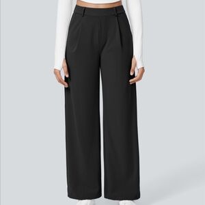 Halara Flex™ DayStretch High
Waisted Pocket Straight Leg Work